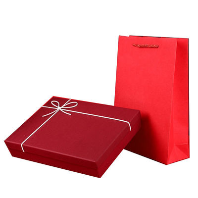 Op maat gemaakte bestelling geaccepteerd luxe deksel en basis doos voor T-shirt kleding cadeau verpakking
