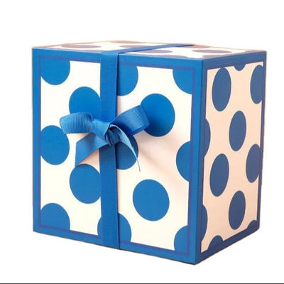 Embossing Deluxe Vierkante Geschenkdoos Met Candy Cover En Bloemen Printing