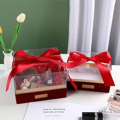 Papieren cadeaubon met lint, aangepast acryldoek, deksel, doorzichtige chocolade doos