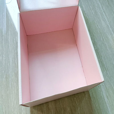 Op maat gemaakte roze kartonnen postbussen voor milieuvriendelijke verpakkingen
