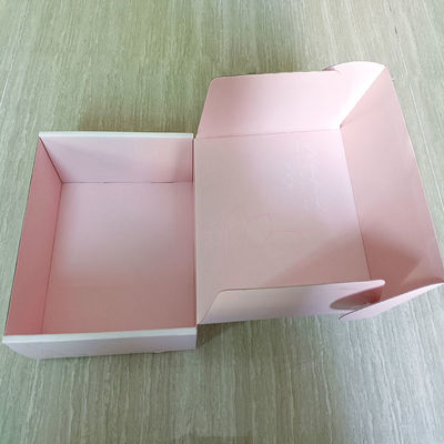 Op maat gemaakte roze kartonnen postbussen voor milieuvriendelijke verpakkingen