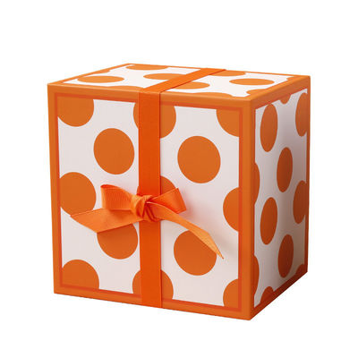 Embossing Deluxe Vierkante Geschenkdoos Met Candy Cover En Bloemen Printing