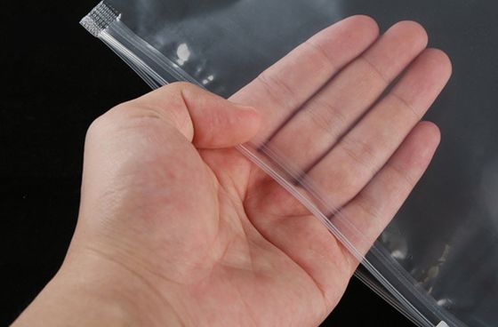 PE-plastic Zipper Top Clear Logo Frosted Ziplock Bags voor aangepaste kledingverpakkingen